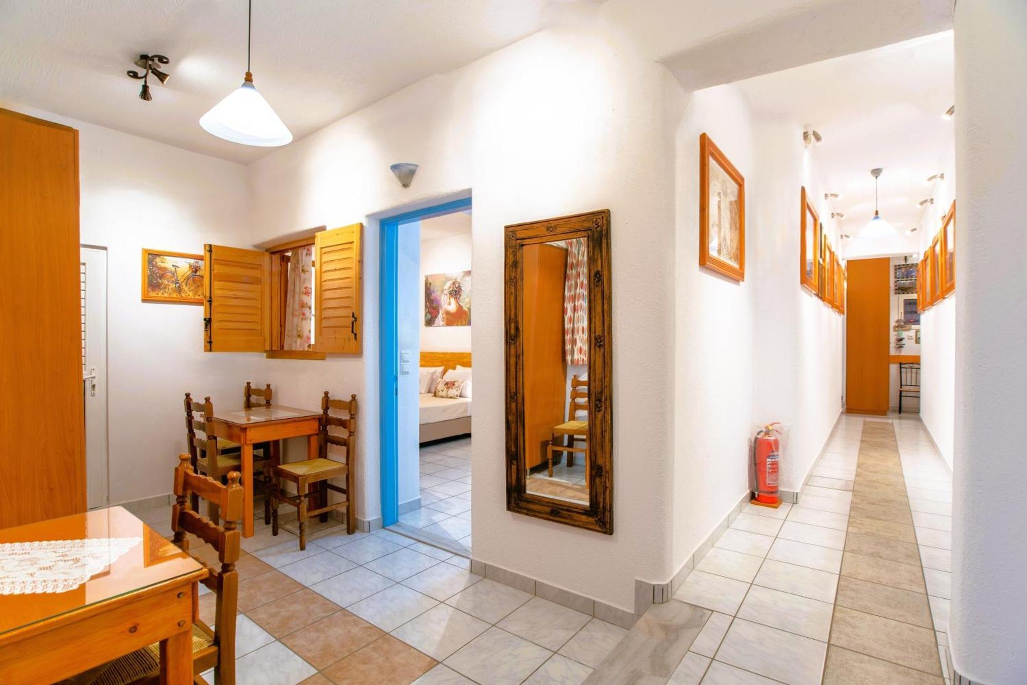 Kontaratos Studios & Apartments Párosz Kültér fotó