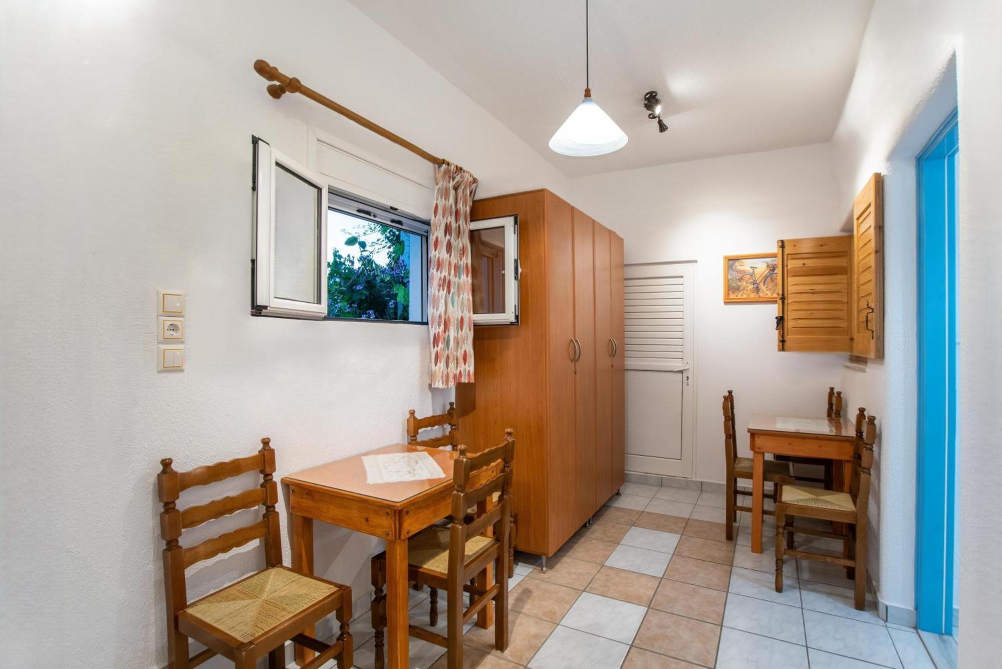 Kontaratos Studios & Apartments Párosz Kültér fotó