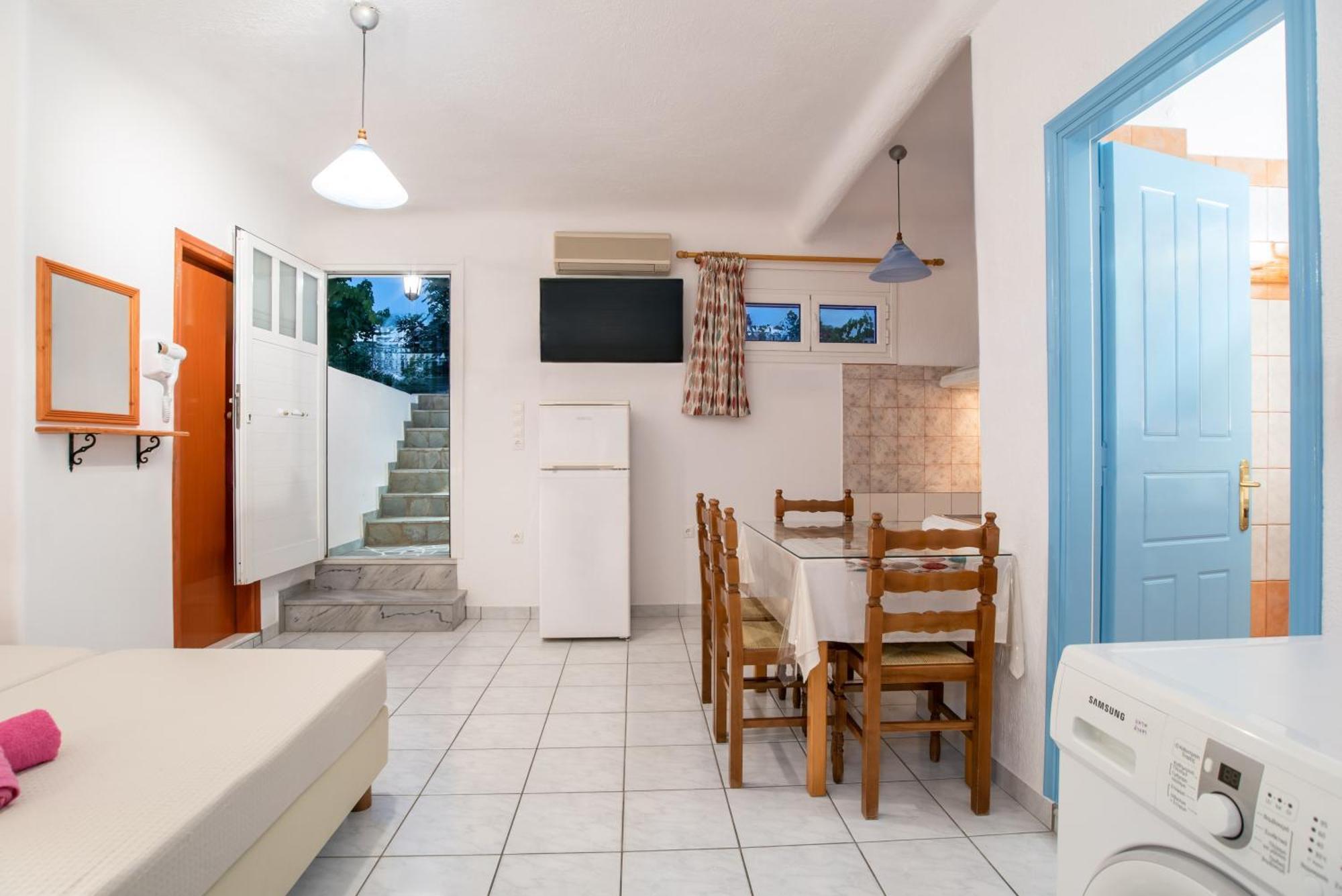 Kontaratos Studios & Apartments Párosz Kültér fotó