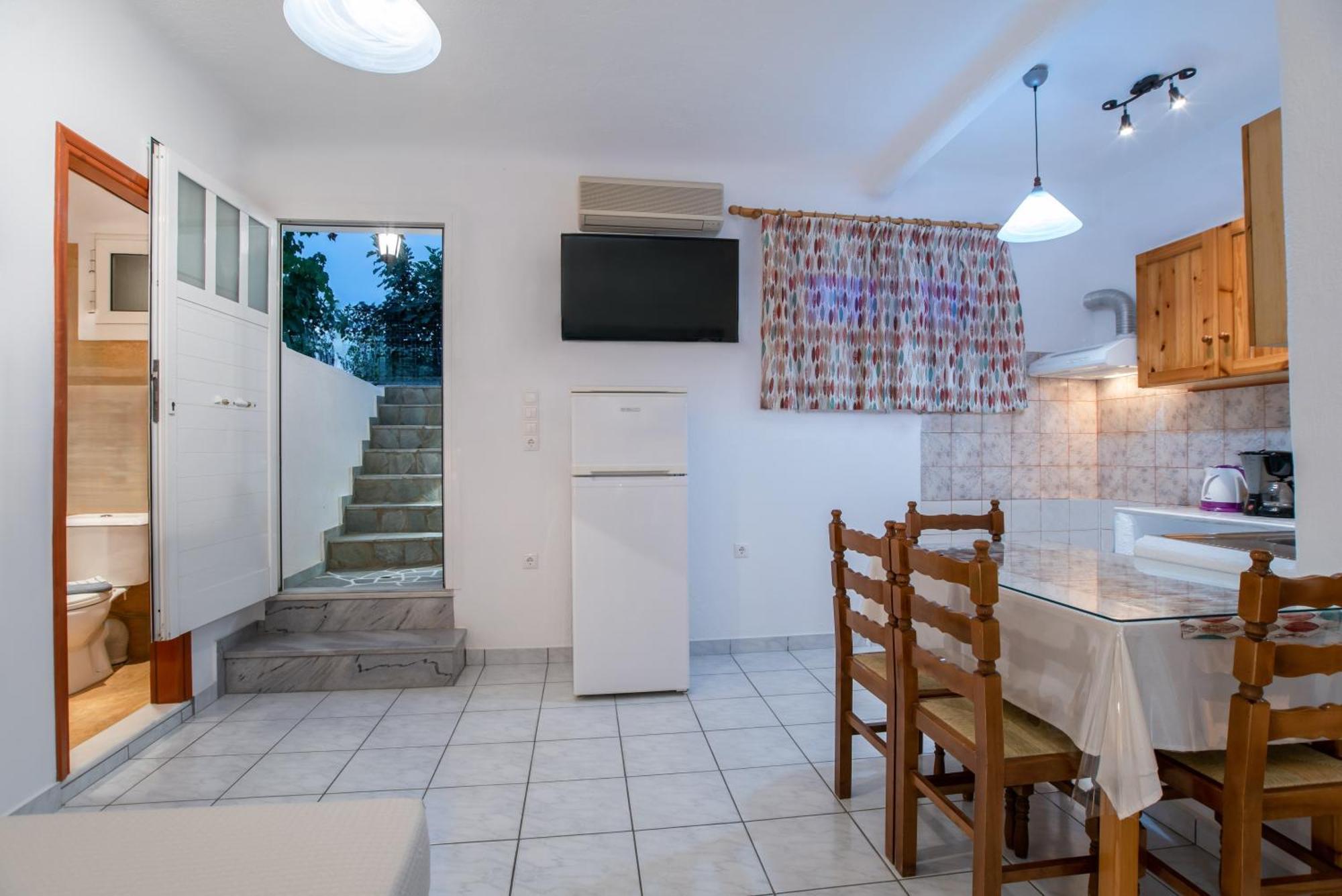 Kontaratos Studios & Apartments Párosz Kültér fotó