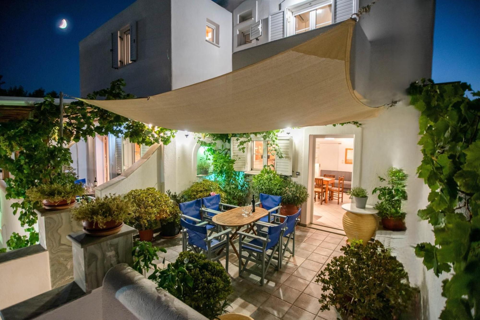 Kontaratos Studios & Apartments Párosz Kültér fotó